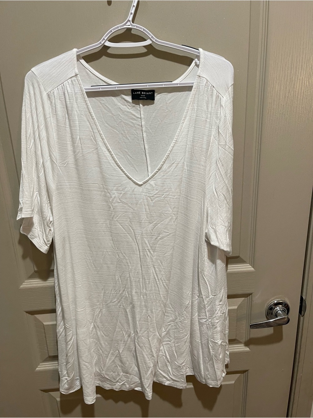 Lane Bryant White V-Neck Swing Top - Picture 2 of 3